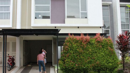 DIJUAL RUMAH CANTIK DI CLUSTER AZALEA GADING SERPONG TANGERANG