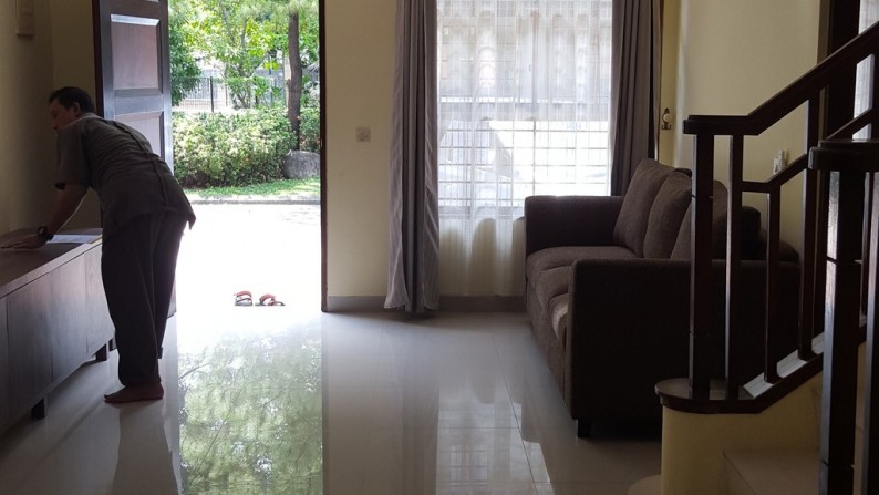 Dijual Townhouse Taman Permata Hijau 2 Lantai - Lippo Karawaci