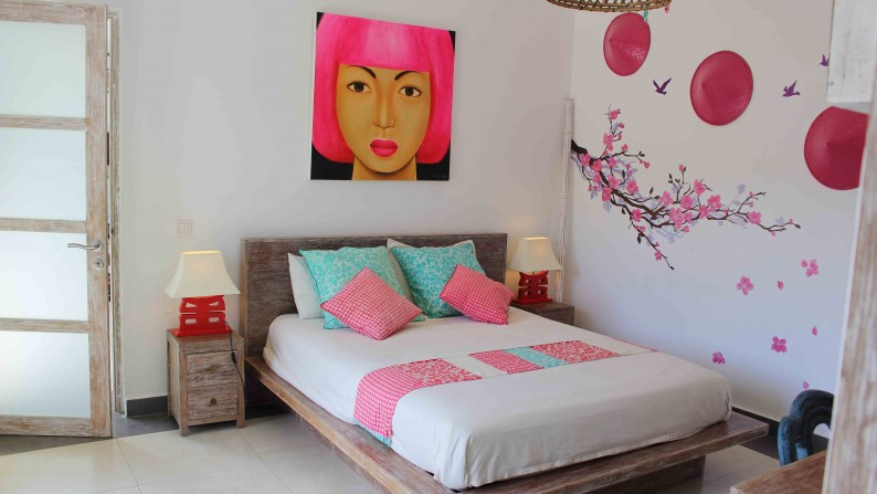 Homey Villa 3 Bedrooms in Seminyak Area