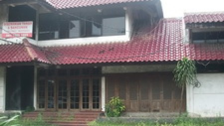 Rumah Lokasi Strategis, cocok untuk Kantor / Bank / Resto