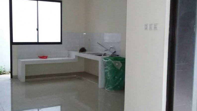 Dijual Rumah Bagus di Casa Jardin, Daan Mogot, Jakarta Barat