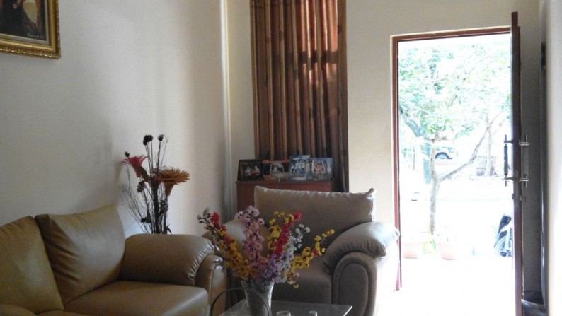 Dijual Rumah Bagus dan Siap Huni di Terrace Garden, Grand Wisata