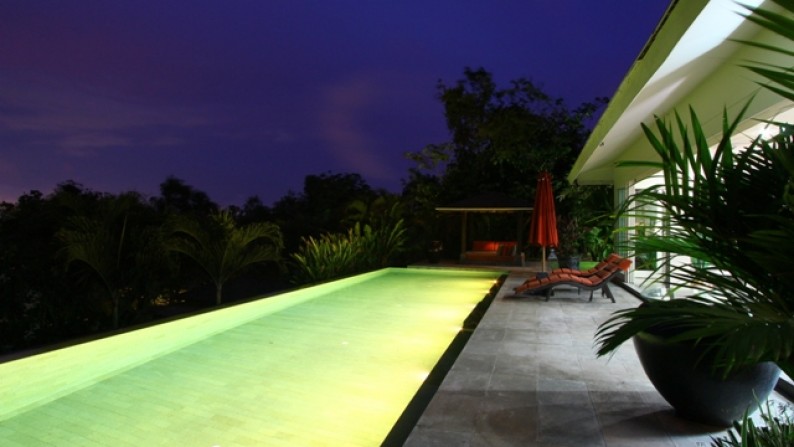 Freehold Sea View Villa 4 Beds in Uluwatu