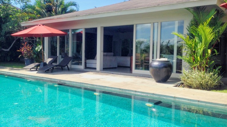 Freehold Sea View Villa 4 Beds in Uluwatu