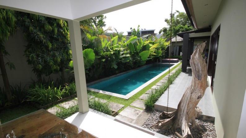 Freehold Beautiful 3 Bedrooms Villa in Heart of Seminyak