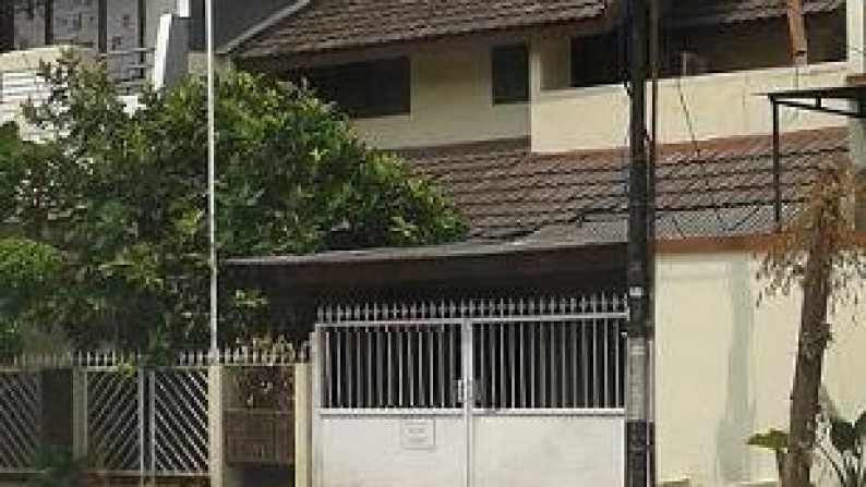 Disewakan rumah di Green Garden