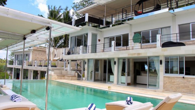 Freehold Stunning Villa 5 Beds in Tabanan