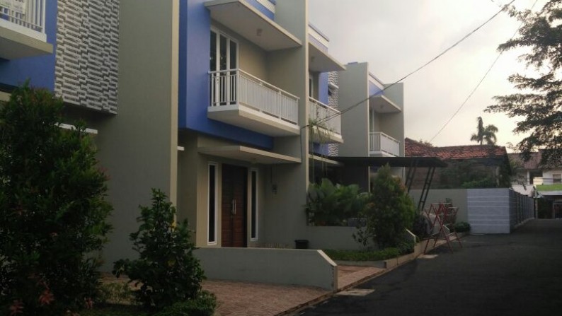 Rumah dalam cluster,brand new di Jurangmangu Barat