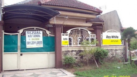 Rumah di Jemursari Selatan, Terawat + Siap Huni