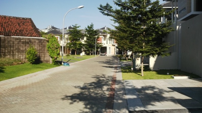 House Located At One gate System Denpasar Housing Complex