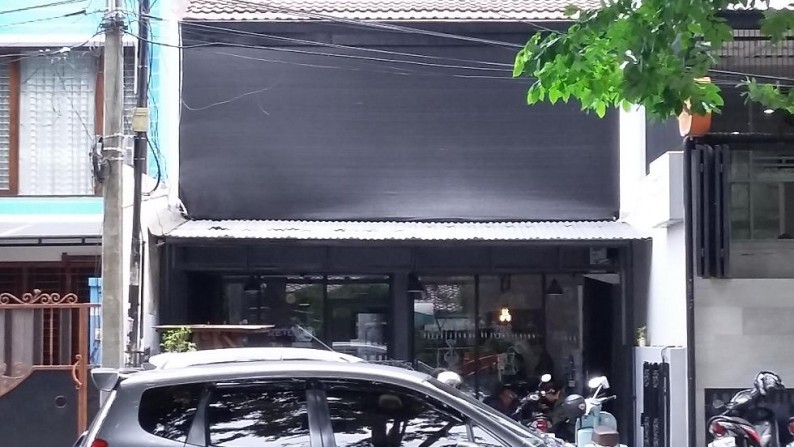 Rumah 2 Lantai Cocok Untuk Restoran - Kopyor Raya