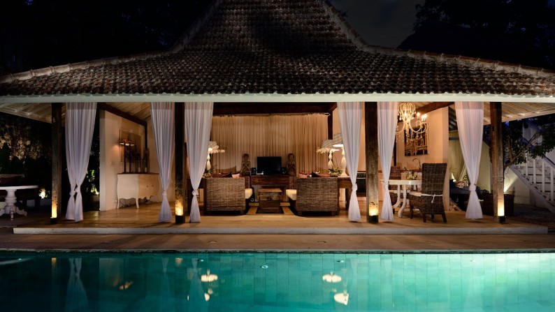 Luxurious Villa Complex At Canggu