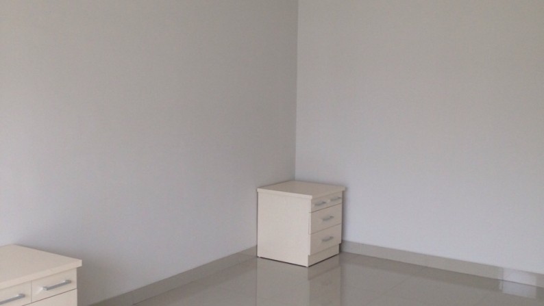 DiJual Cepat Rumah Bagus di Kebayoran Essence, Bintaro Sektor 7