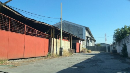 Gudang Dengan Lokasi Strategis Di Margomulyo, Surabaya..