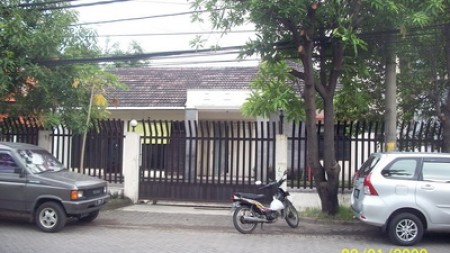 Dikontrakkan rumah nol jalan Panjang Jiwo, cocok buat kantor / Klinik / Resto dsb