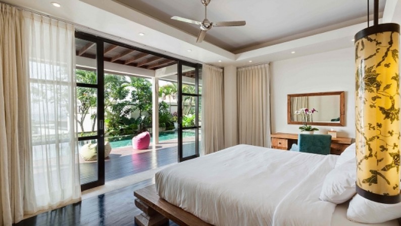 Freehold Ocean View Villa in Jimbaran