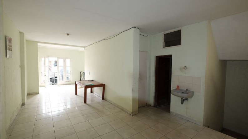 Dijual Rumah 3 Tingkat @ Kemandoran - Kebayoran Lama - Jakarta Barat