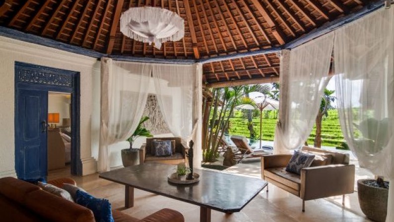 Luxury Villa Surrounded With Rice Paddy Field At Berawa Canggu