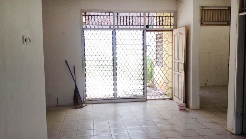 Rumah Nyaman dan Siap Huni di Kawasan Villa Bintaro Indah