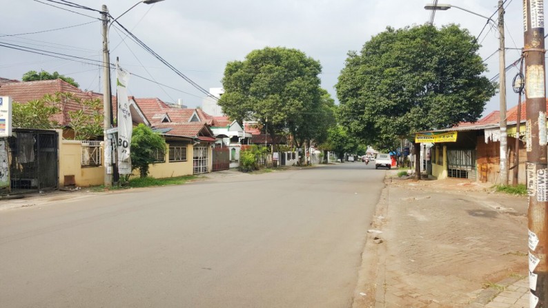 Rumah Tepi Jalan Cocok Untuk Usaha