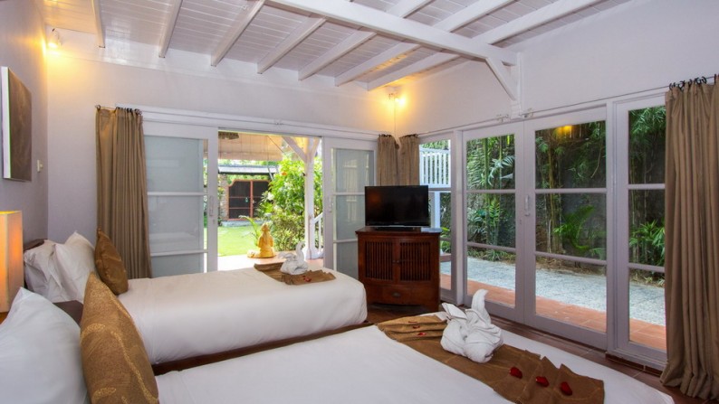 Freehold Luxury Villa 6 Bedrooms In The Heart of Petitenget, Seminyak