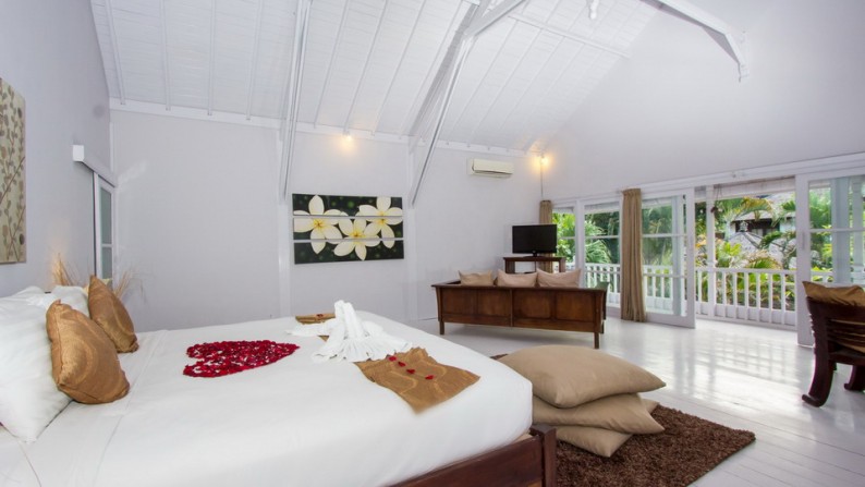 Freehold Luxury Villa 6 Bedrooms In The Heart of Petitenget, Seminyak