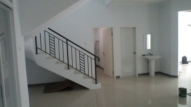 Dijual Rumah di Jl. Janur Elok - Kelapa Gading, Jakarta Utara