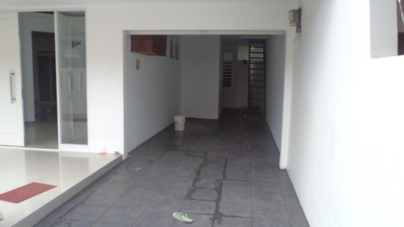 Dijual Rumah di Jl. Janur Elok - Kelapa Gading, Jakarta Utara