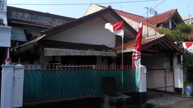 Rumah Standard Di Rawamangun