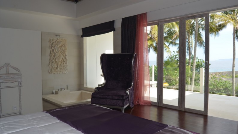 Freehold Beachfront Private Villa at Padang Bai