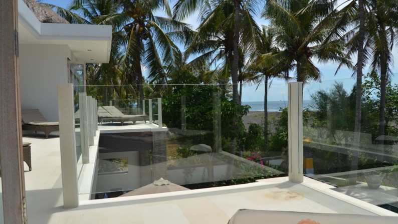 Freehold Beachfront Private Villa at Padang Bai