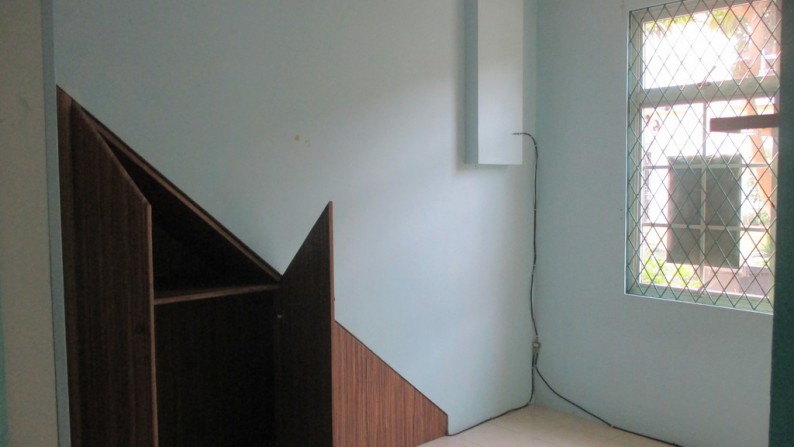 Dijual Townhouse Taman Hijau - Lippo Karawaci