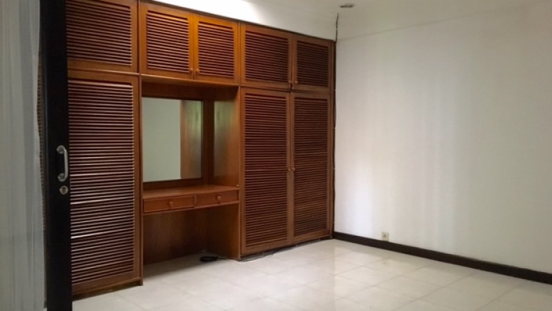 MODERN 4 BEDROOMS HOUSE NEAR HERO KEMANG USD 3000 PER MONTH