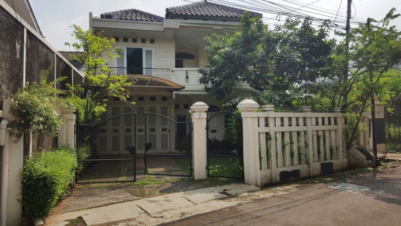 Dijual Rumah Bagus Di Jl Intan, Cilandak