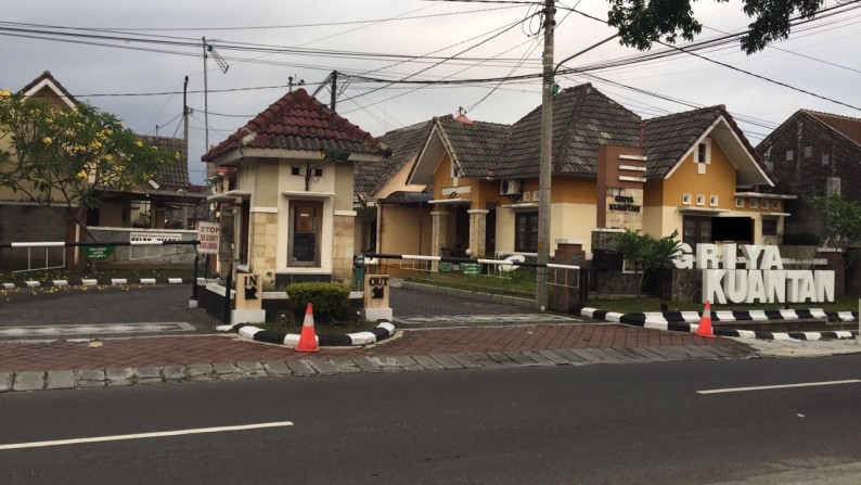 RUMAH DIJUAL DI GRIYA KUANTAN, JL. KEBON AGUNG, MLATI, SLEMAN