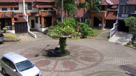 Rumah 2 lantai dengan lingkungan tenang di Bali View