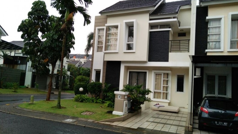 Rumah cantik siap huni di Gading serpong