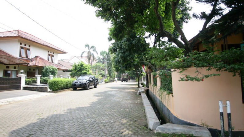 Rumah siap huni di Cirendeu