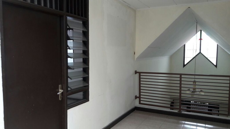 Rumah siap huni,Nyaman di Bintaro 5