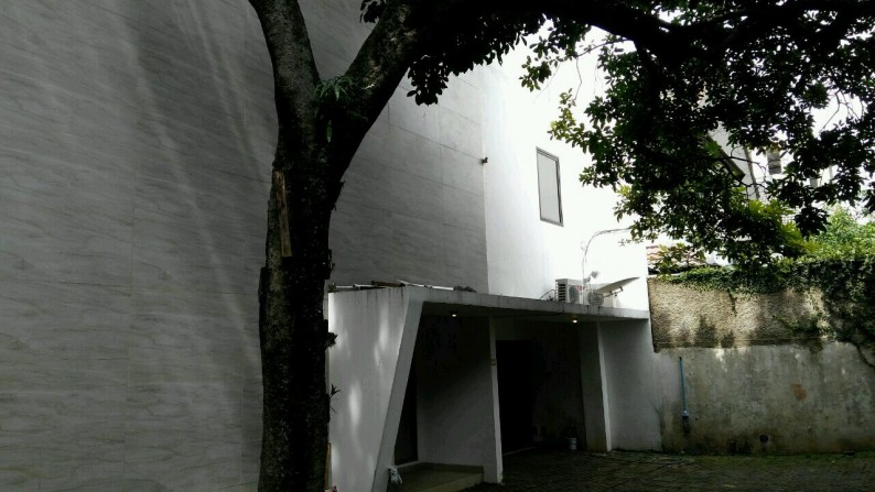 Rumah Nyaman Mewah & Cantik Area Ampera Jakarta Selatan