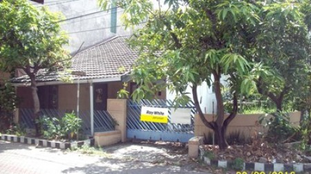 Rumah di Wisma Penjaringan Sari, Lokasi Hoek, row jalan lebar (D/Y)