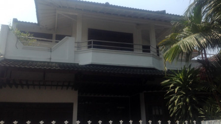 Dijual Rumah Bagus di Bintaro Sektor 1