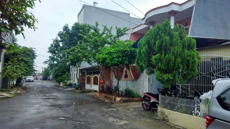 Rumah Ex Konveksi di jalan utama