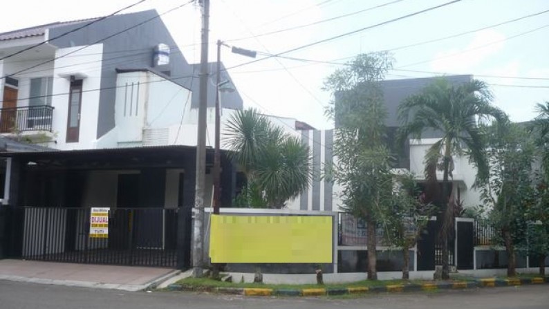 Dijual rumah strategis, pusat pendidikan, tengah kota, harga bagus, siap hini, Villa Melati Mas, Serpong Tangerang