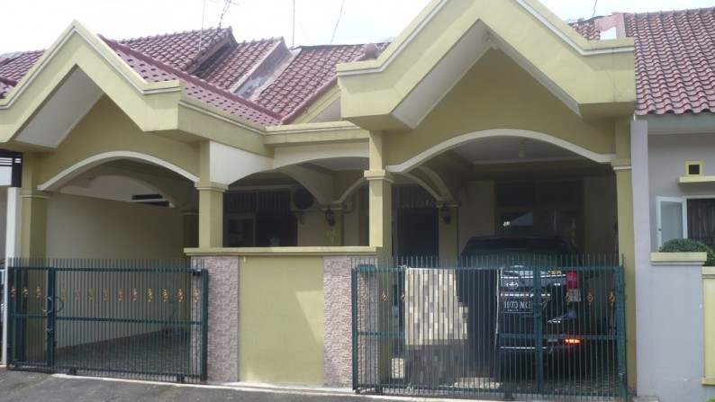 Dijual Rumah dekat Giant Villa Melati, strategis, harga bagus, siap huni, Villa Melati Mas, Serpong Tangerang Selatan