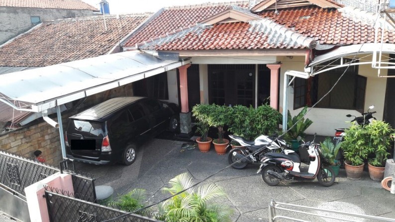 Rumah siap huni di Ciledug Tangerang