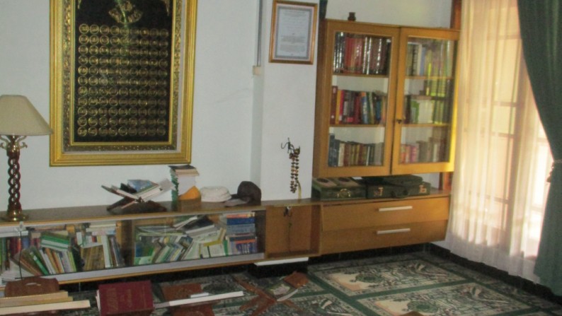 RUMAH ASRI PLUS FURNITURE DI JL. KALIURANG KM13.5, NGAGLIK, SLEMAN