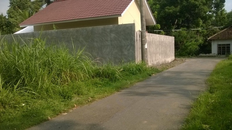 TANAH DIJUAL DI JL. BESI-JANGKANG, NGAGLIK, SLEMAN.