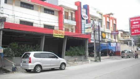 Dijual Ruko 3 Gandeng di boulevard Taman Ratu, Jakbar