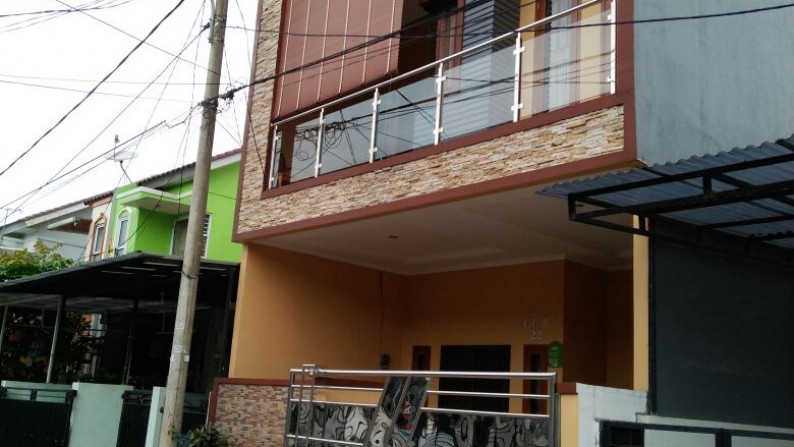 Rumah cantik siap huni di Gading Serpong